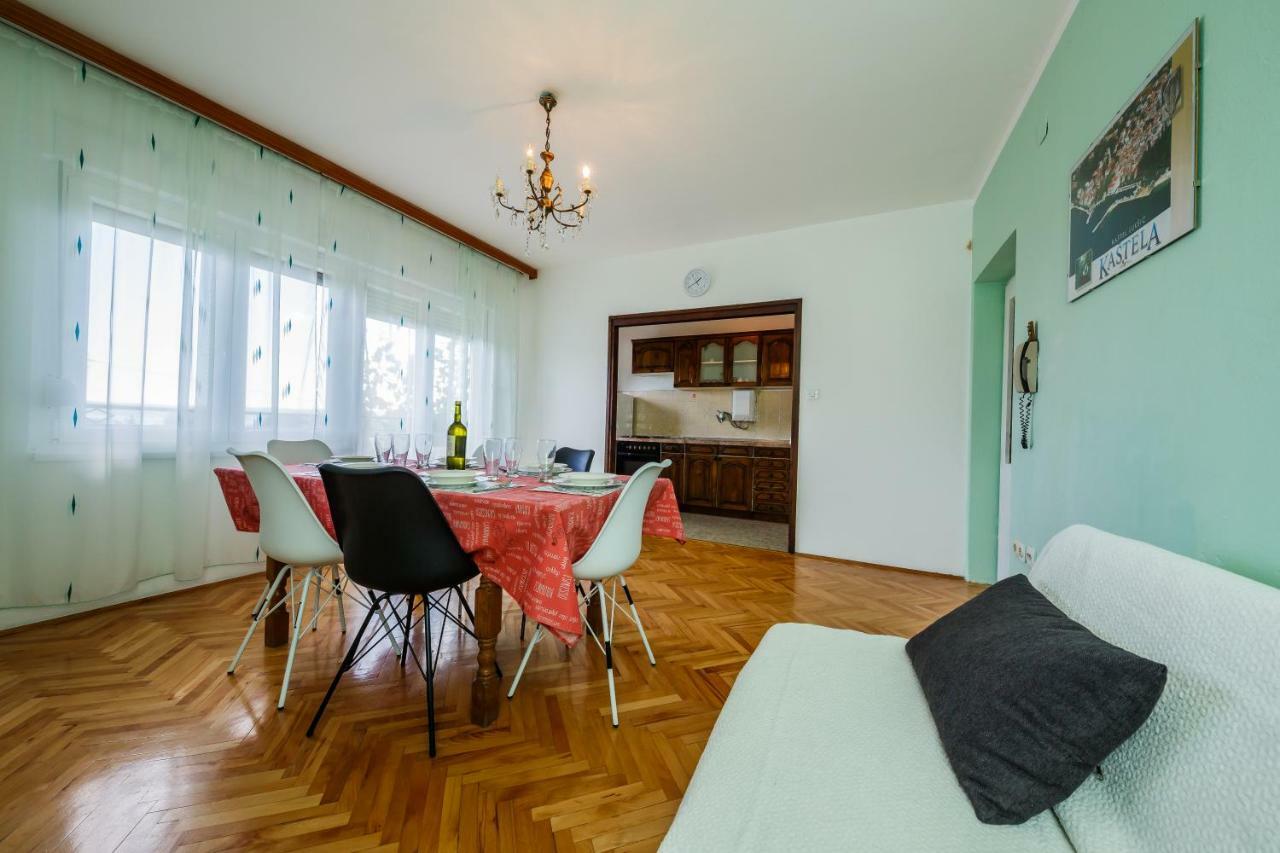 Apartments Mila Каштела Экстерьер фото
